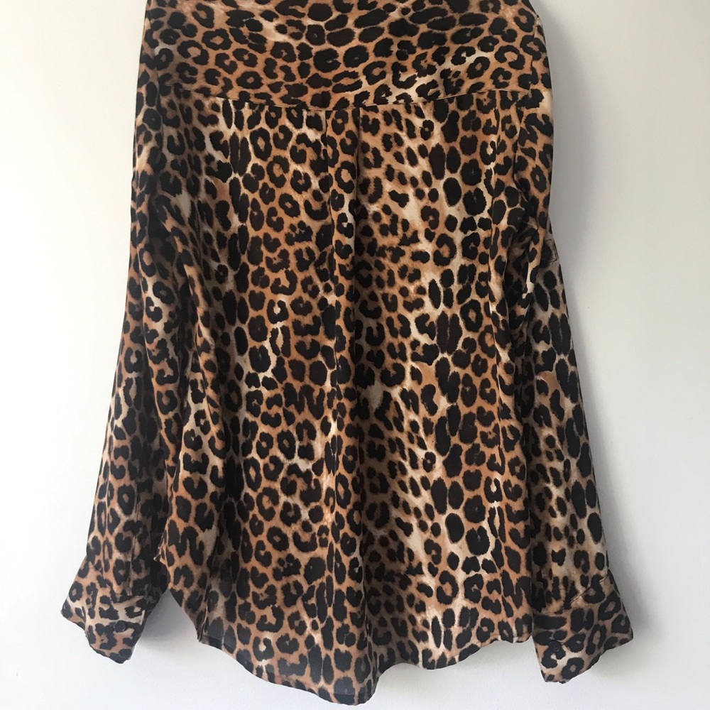 Leopard button up blouse - Picture 3 of 3